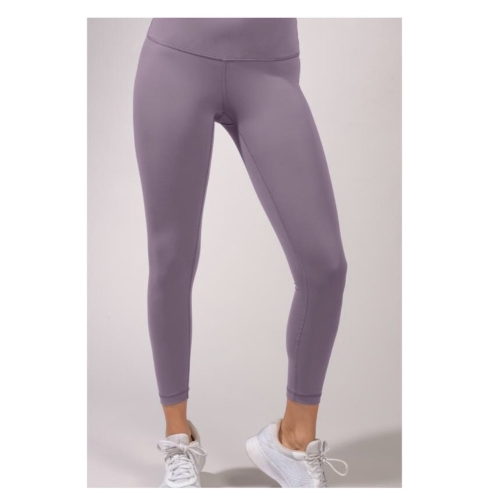 Yogalicious 7/8 High-Waisted Lavender Active Leggings